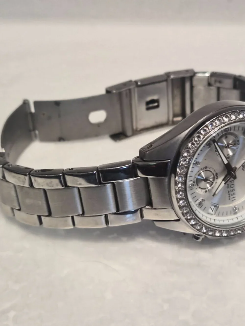 Fossil stainless band analog